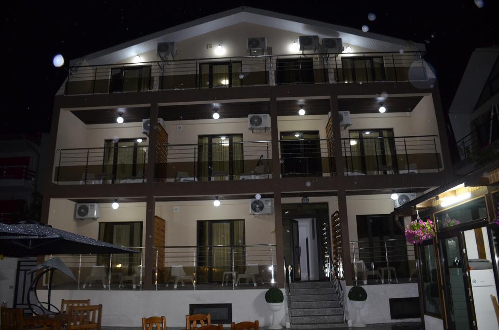 Razvan Holiday Costinesti Exterior photo