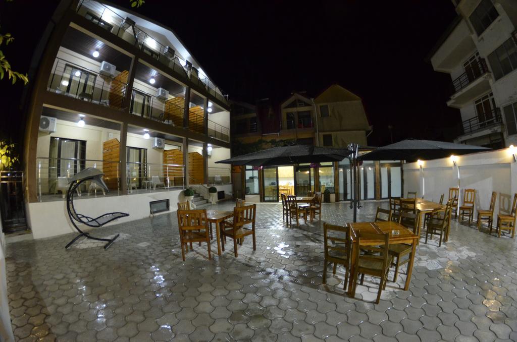 Razvan Holiday Costinesti Exterior photo