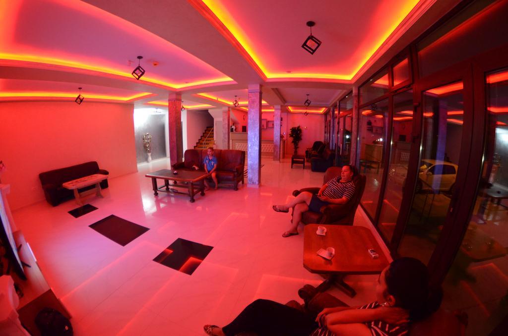 Razvan Holiday Costinesti Exterior photo