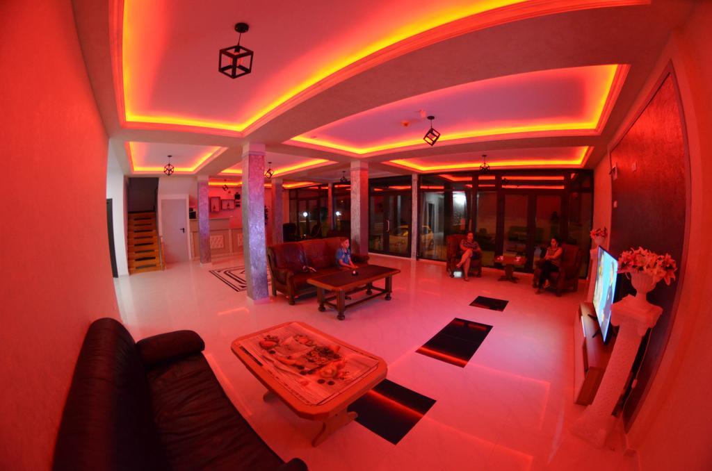 Razvan Holiday Costinesti Exterior photo