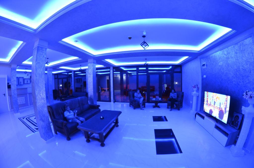 Razvan Holiday Costinesti Exterior photo