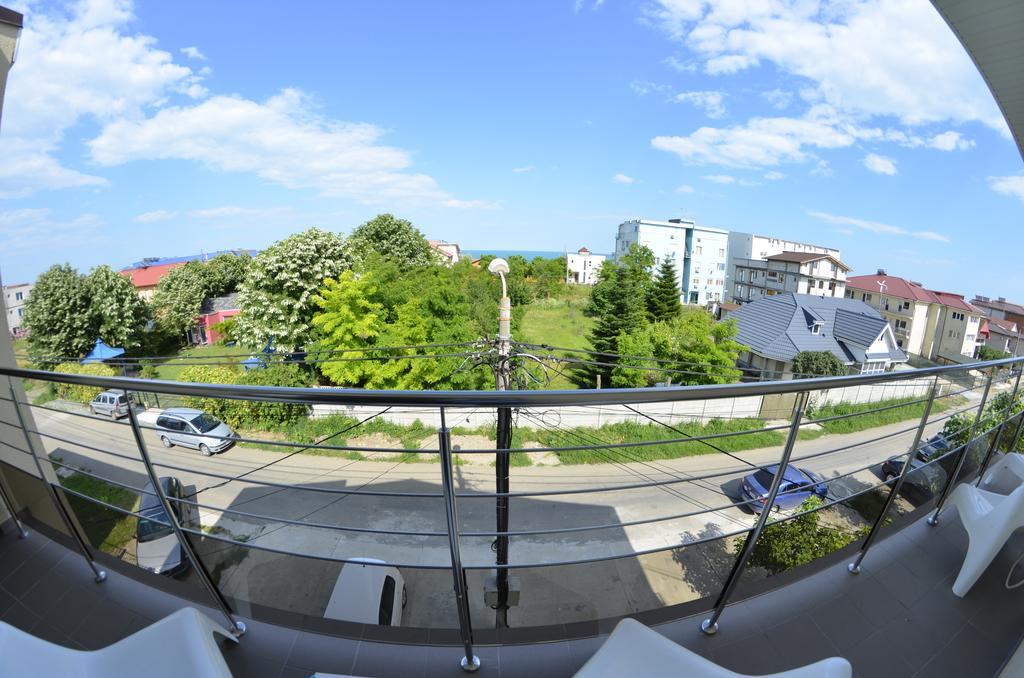 Razvan Holiday Costinesti Exterior photo