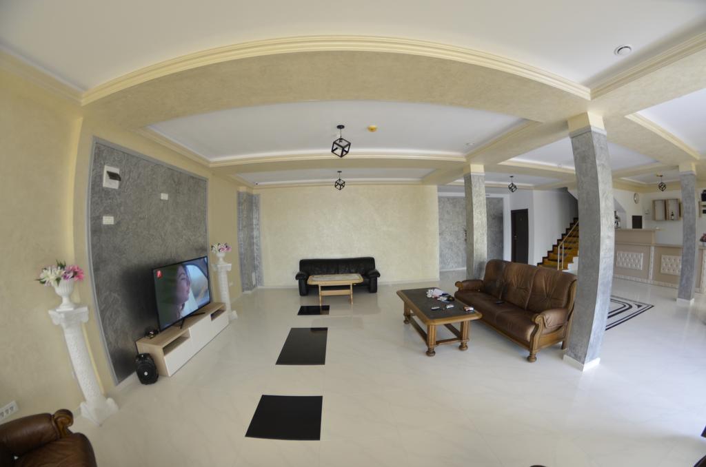 Razvan Holiday Costinesti Exterior photo
